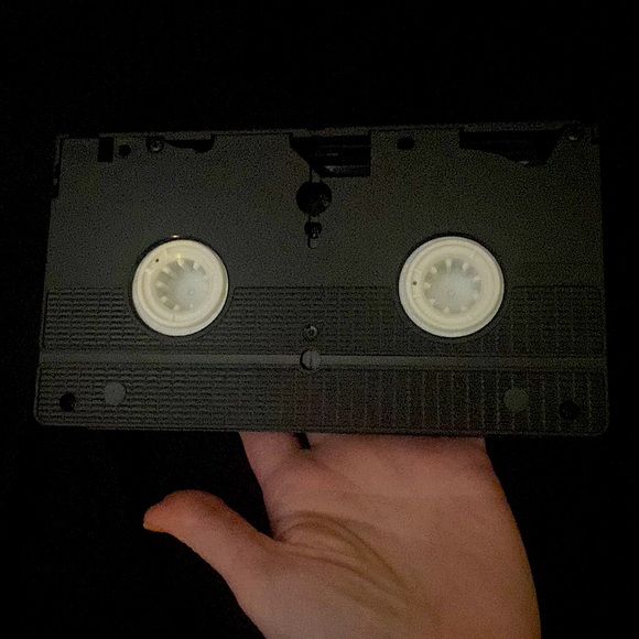 Vintage ‘91 📼 Precious Moments presents “Timmy’s Gift A Christmas Story” - Picture 8 of 8